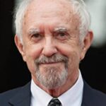 jonathan pryce