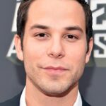 Skylar Astin