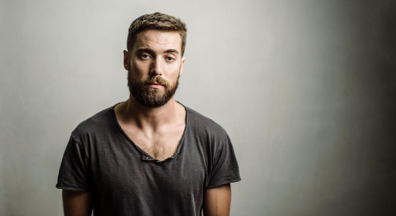 Dustin Milligan