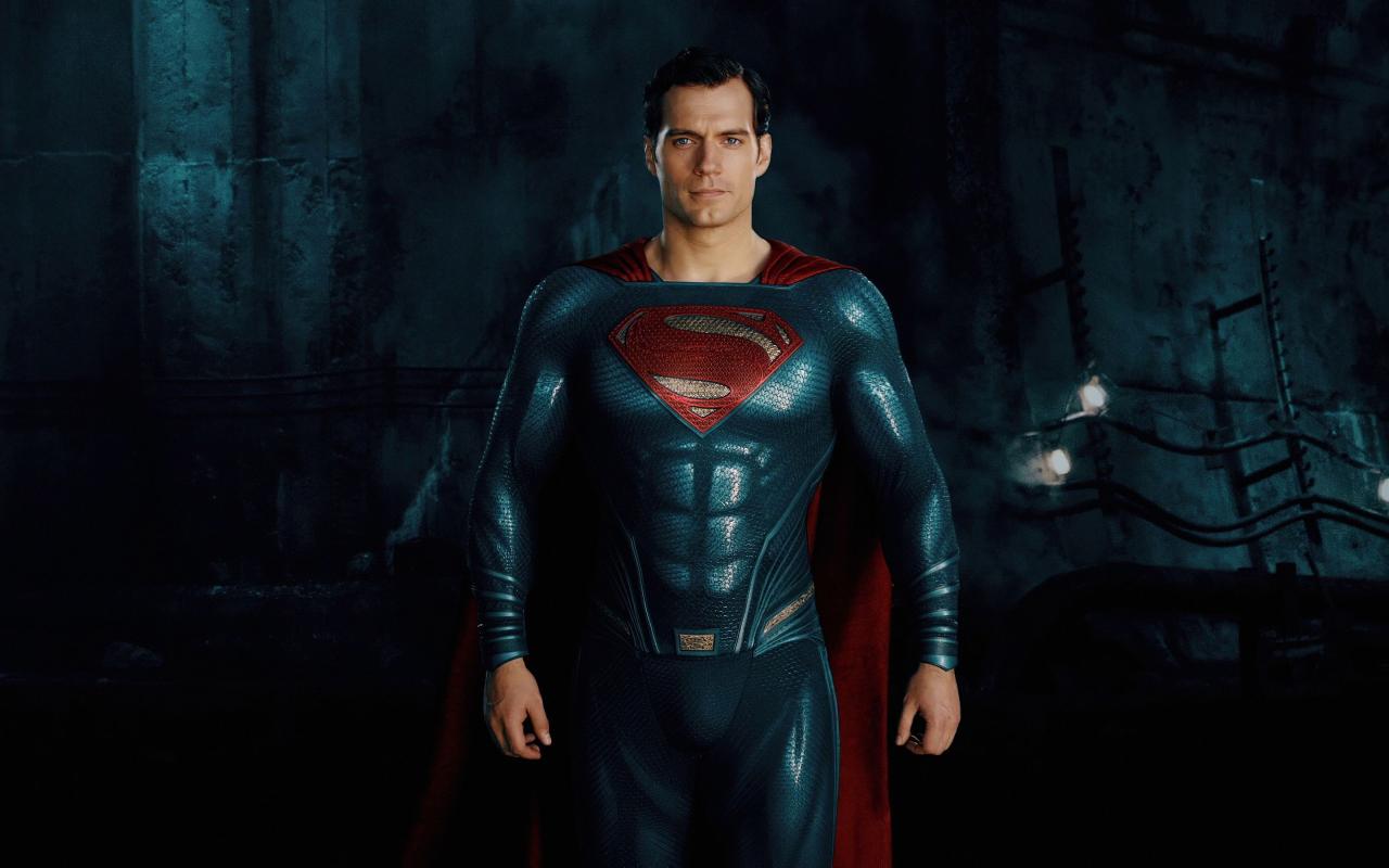 هنری کویل به نقش سوپرمن بازگشت