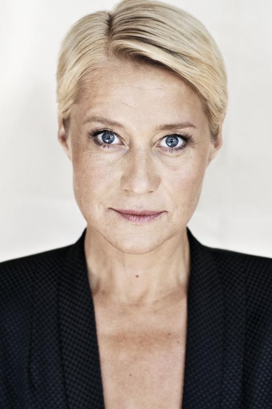 trine dyrholm