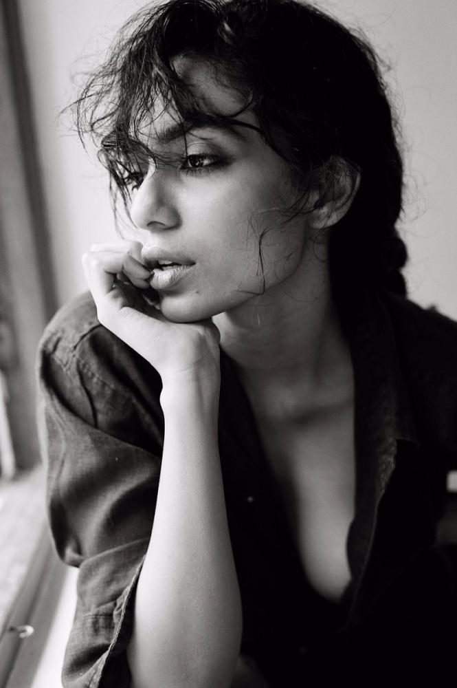 sobhita dhulipala