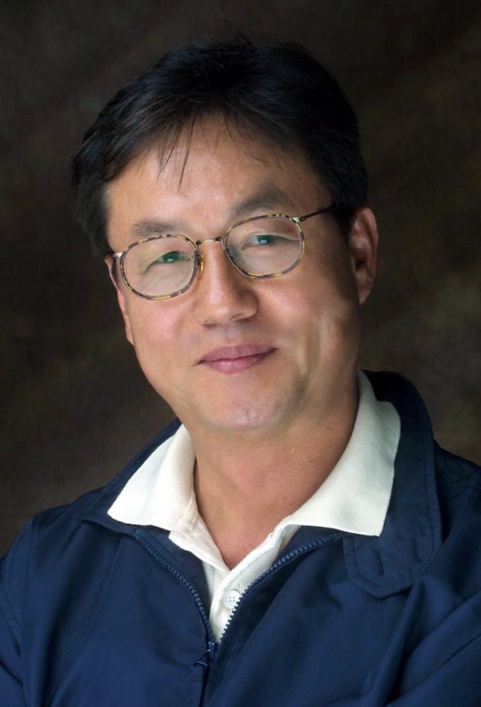 Hyun-Jin Baek