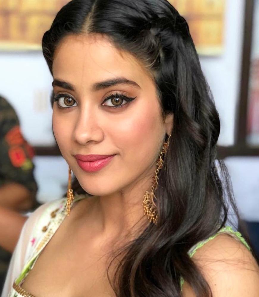 janhvi kapoor