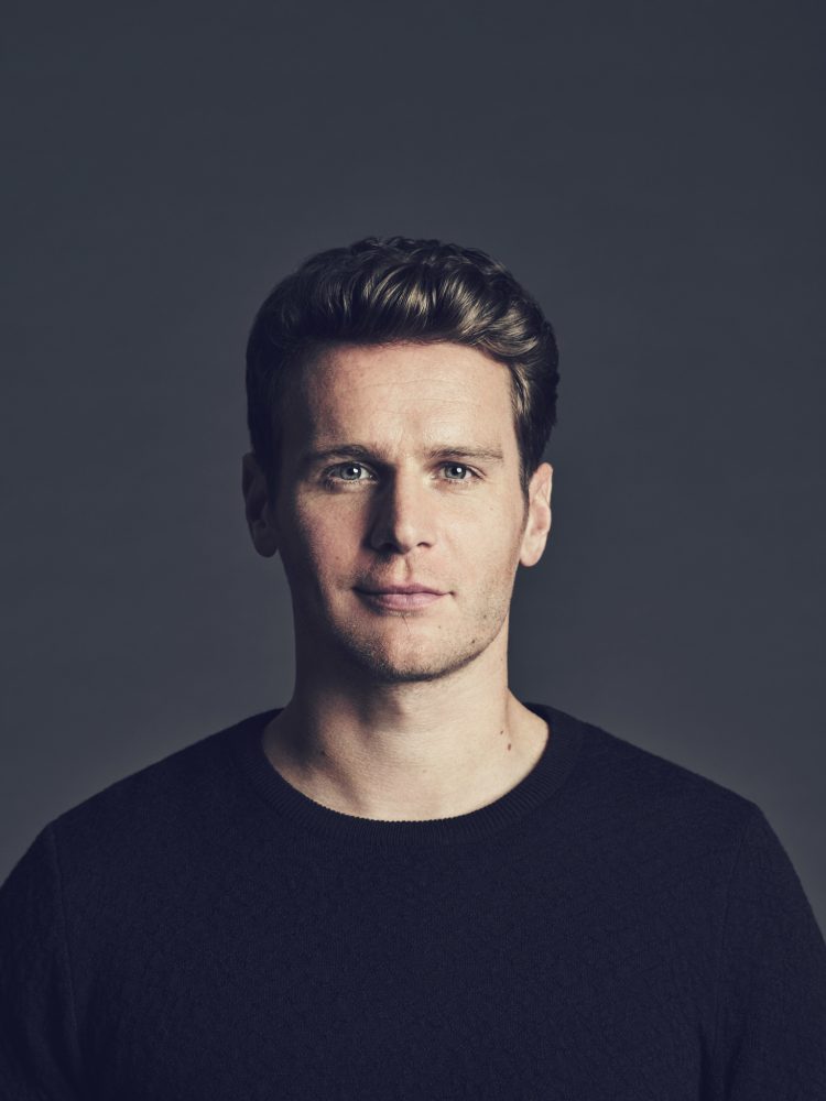 jonathan groff