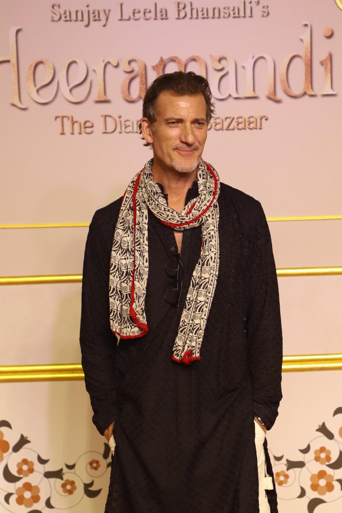 Mark Bennington