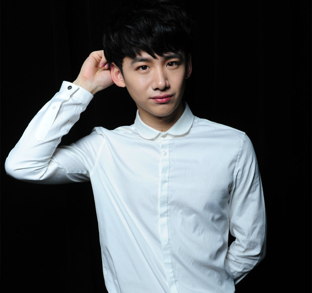 Ruonan Zhang